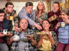 Spesial Natal Two Doors Down: Tentang apa, tempat menonton, dan pemeran lengkapnya