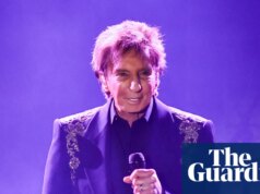 Barry Manilow akan menjalani operasi kanker paru-paru