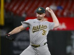 White Sox mencapai kontrak 1 tahun dengan LHP Sean Newcomb