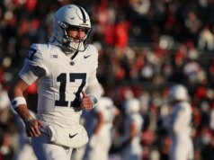 Banyak yang tidak ikut serta karena Penn State yang kurang berprestasi dan Clemson bertarung di Pinstripe Bowl