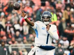 Bangsal Cam Rookie QB, Tyler Shough berhadapan di Nashville