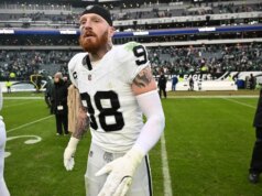 Maxx Crosby dari Raiders kesal karena dia akan absen vs