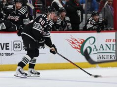 Caps, Setan melanjutkan dorongan playoff di tengah masa sulit