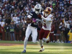 Dak Prescott membantu para Koboi melewati Komandan