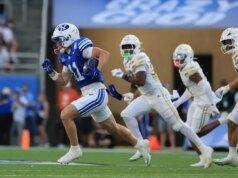 BYU No. 12 terlambat untuk mengalahkan Georgia Tech No. 22 di Pop-Tarts Bowl