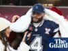 Prescott memimpin Cowboys melewati Komandan yang tergelincir untuk memulai triple-header Natal