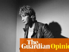 Terlepas dari bakatnya dalam musik pop yang apik, Chris Rea yang berprinsip dan bersemangat tidak pernah mengambil jalan yang mudah