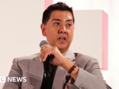 Hakim AS memblokir penahanan juru kampanye media sosial Inggris