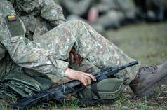 Hibah yang diberikan kepada negara-negara NATO menimbulkan ketakutan akan adanya kekuatan baru yang menggantikan hak-hak individu