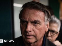 Bolsonaro dari Brasil menjalani perawatan medis karena cegukan