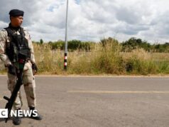 Thailand mengebom daerah perbatasan Kamboja saat perundingan gencatan senjata berlanjut