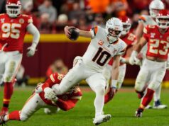 Umpan TD Nix yang terlambat, pertahanan bertahan Broncos menyelesaikan kemenangan atas Chiefs