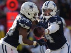 307 yard Prescott, dua TD memimpin Cowboy melewati Komandan yang tergelincir