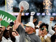 Pelatih Georgia Tech Brent Key membela keadaan sepak bola perguruan tinggi di tengah kritik yang meluas