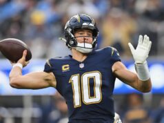 Laporan: Pengisi daya mengistirahatkan Herbert, starter lainnya melawan Broncos