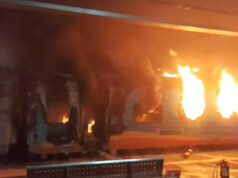 Saksikan: Api melalap dua gerbong Tatanagar–Ernakulam Categorical di Andhra Pradesh