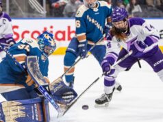 Pemenang PL Heise mengangkat Frost melewati Goldneyes di Edmonton