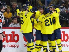 Stenberg mencetak gol penentu kemenangan saat Swedia menahan Slovakia di pertandingan pembuka kejuaraan junior dunia