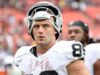 Laporan: Raiders menempatkan bintang TE Brock Bowers di IR, mengakhiri musimnya