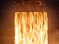 SpaceX mempersiapkan peluncuran roket terakhir pada tahun blockbusternya