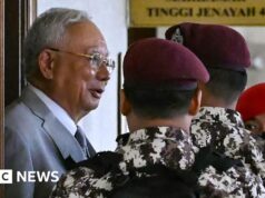 Mantan PM Malaysia Najib Razak dijatuhi hukuman 15 tahun penjara karena skandal dana negara