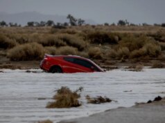 Badai mematikan menghantam California Selatan