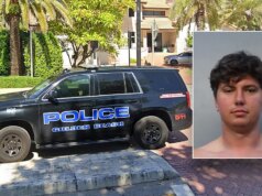 Pencuri telanjang ditangkap pada malam Natal setelah diduga membobol dua rumah mewah di Florida