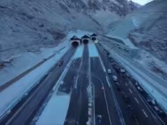 ‘Terpanjang di dunia’: Tiongkok meluncurkan terowongan jalan tol sepanjang 22 km di Xinjiang – tonton video