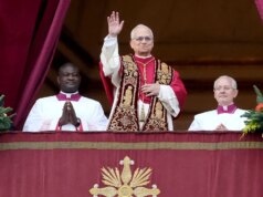 Paus Leo XIV menyampaikan pesan Natal pertama yang menyerukan diakhirinya kekerasan di Timur Tengah, perang Rusia-Ukraina