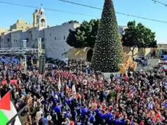 Ribuan orang berduyun-duyun ke Betlehem untuk menghidupkan kembali semangat Natal setelah 2 tahun perang di Gaza