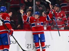 Cole Caufield faz o que você quer dizer