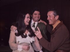 Man Hovis morto aos 84 anos: o cantor que se apresentou no lendário Lawrence Welk Present morre após lutar contra uma doença no hospital