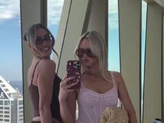 Mostrando ao Lachie o que ele está perdendo! Jules Neale surpreende com uma roupa rosa transparente no Aberto da Austrália enquanto aproveita sua nova vida elegante após o fim de seu casamento