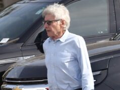 Harrison Ford, 83, parece esbelto em um passeio em Los Angeles depois que o co-estrela de Shrinking, Jason Segel, chamou o ator de ‘bonito’