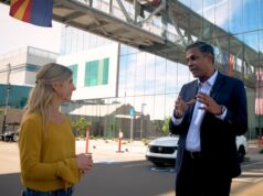 As ações da Intel despencam 13% devido à orientação suave e preocupações com a produção de chips