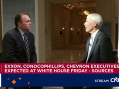 Trump diz que a Índia deixará de comprar petróleo russo. Os navios da frota paralela ainda descarregam petróleo bruto sancionado nos seus portos