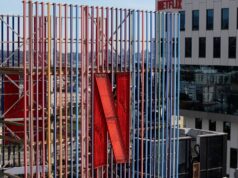 A mudança na estratégia de publicidade da Netflix está começando a dar frutos