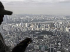 CNBC Day by day Open: Trump volta a pressionar as tarifas sobre a Coreia do Sul – mas os mercados estão focados nos ganhos da Massive Tech