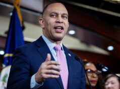 Democratas da Câmara para Trump: demitam o chefe do DHS, Noem, ou eles iniciarão um processo de impeachment contra ela