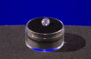 Você está pagando demais por um diamante cultivado em laboratório?