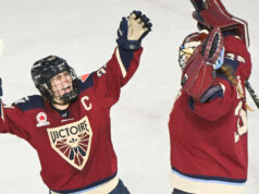 Marie-Philip Poulin marca no OT enquanto Victoire vence Frost