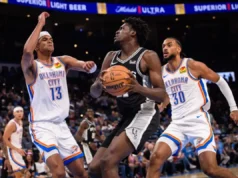 Charles Bediako, Alabama, se apresentam como vilões do School Hoops