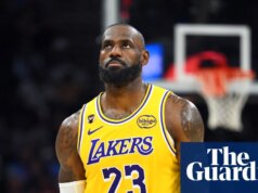 ‘Estou lutando contra o Pai Tempo’: LeBron James reflexivo e choroso em possível despedida de Cleveland