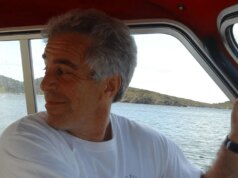 Jeffrey Epstein tinha um ‘hacker pessoal’, afirma um informante