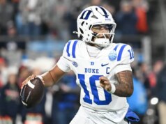 Darian Mensah e Duke chegam a um acordo em luta de transferência
