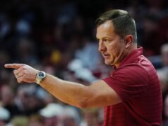 Nº 9 do estado de Iowa assume o comando mais cedo e derruba o estado de Oklahoma