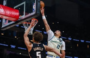 Bucks abre mão de vantagem de 23 pontos e se recupera para derrotar Hawks