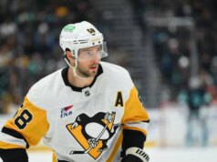 Penguins D Kris Letang (pé) fora de 4 semanas, colocado no IR