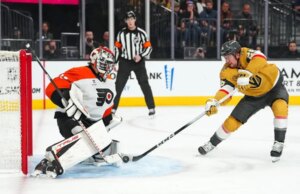 Atrás dos 2 gols de Travis Konecny, Flyers vencem Knights e acabam com a derrapagem