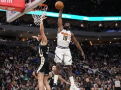 Nuggets short-handed vencem Bucks, que perde Giannis Antetokounmpo